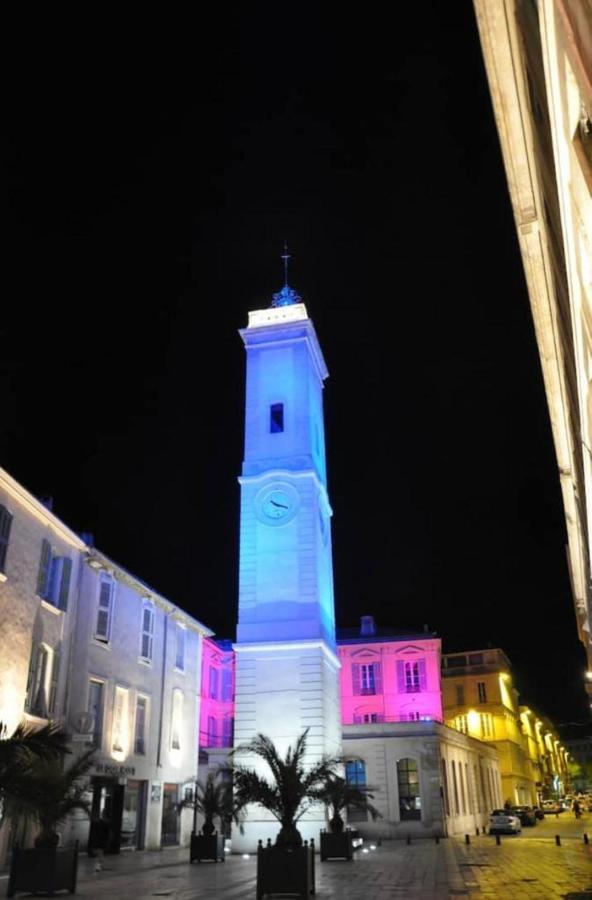 Studio Cosy Au Coeur De L'Ecusson - Arenes A 2 Min Nimes Bagian luar foto